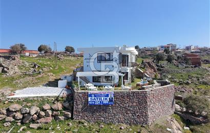 DİKİLİ'DE DENİZ MANZARALI 6 ODALI TAŞ BUTİK OTEL