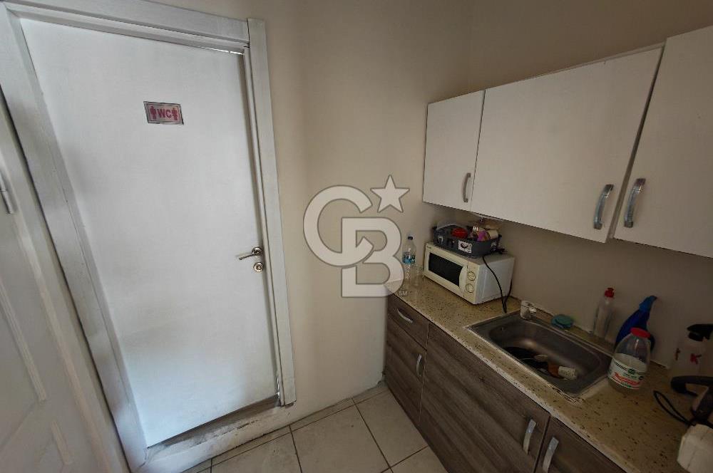 Çiğli Ataşehir'de 200M2 Devren Kiralık Dükkan