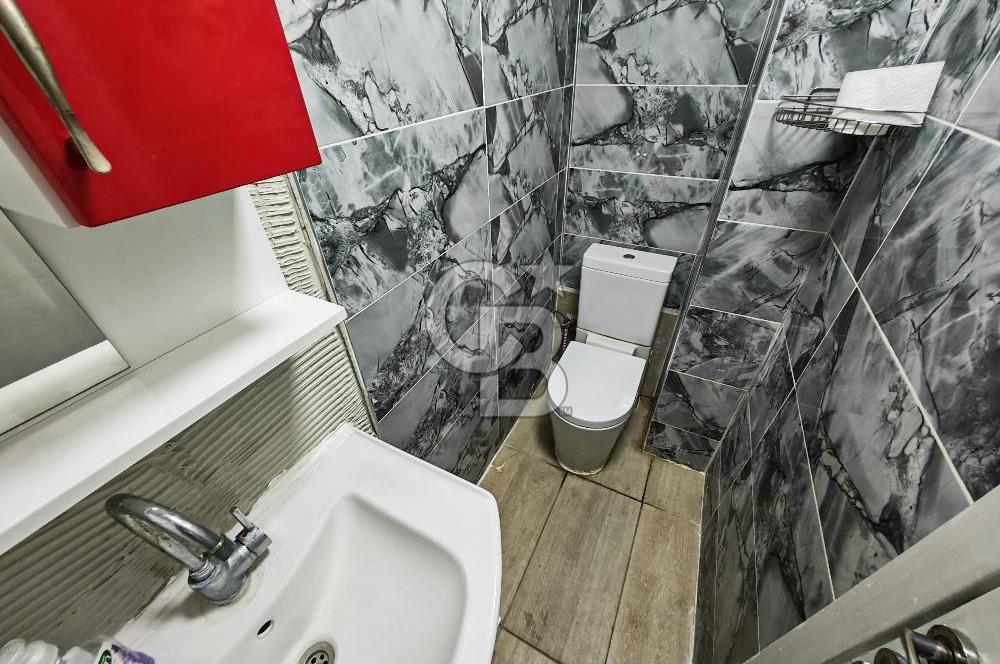 Çiğli Ataşehir'de 200M2 Devren Kiralık Dükkan