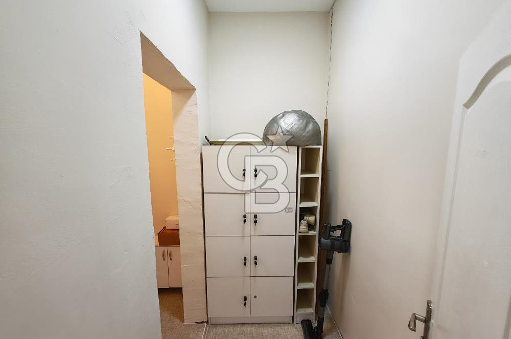 Çiğli Ataşehir'de 200M2 Devren Kiralık Dükkan