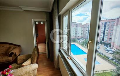 Çekmeköy Yeşilbelde Sitesi Kilerli Satılık 3+1 Daire