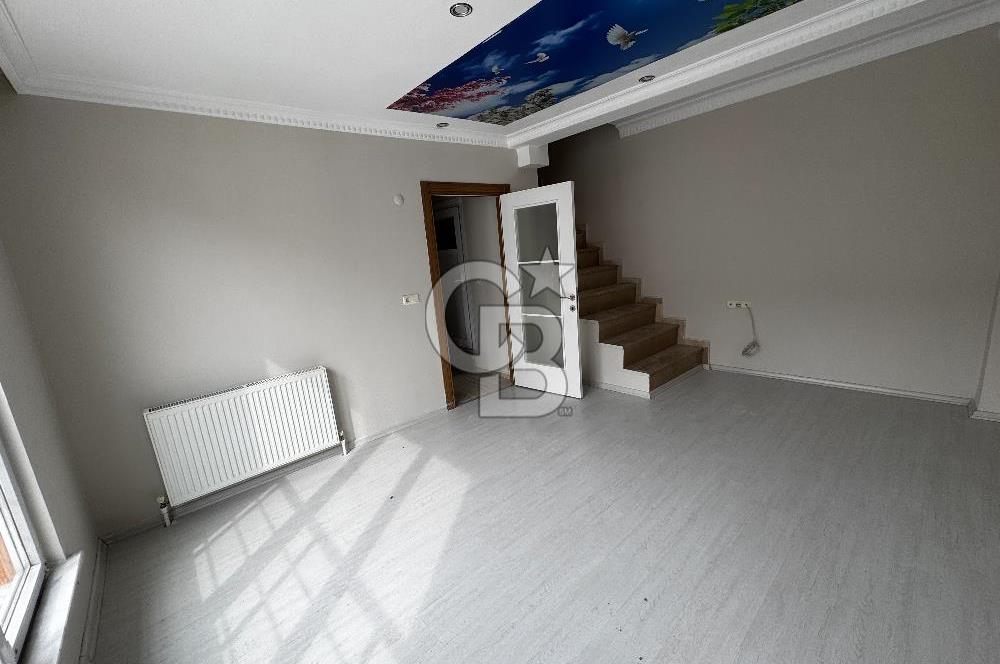 Kıraç Battalgazi'de Satılık 2+1 Balkonlu Dubleks Daire