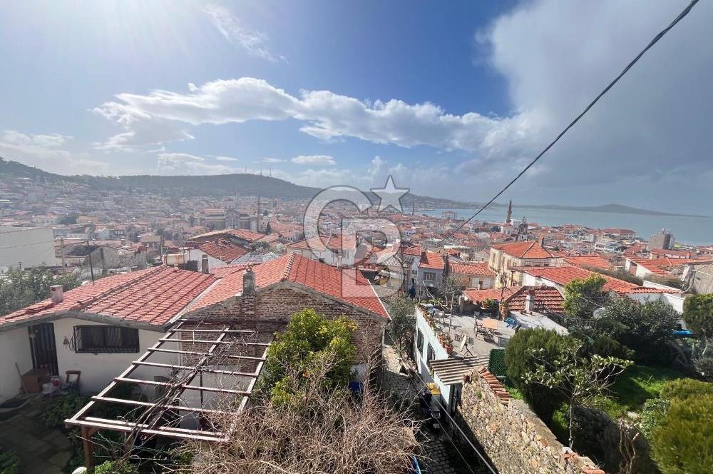 Ayvalık'ta Deniz ve Şehir Manzaralı 4+1 Müstakil Bahçeli Yaşam.