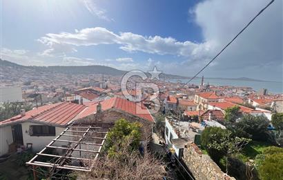 Ayvalık'ta Deniz ve Şehir Manzaralı 4+1 Müstakil Bahçeli Yaşam.