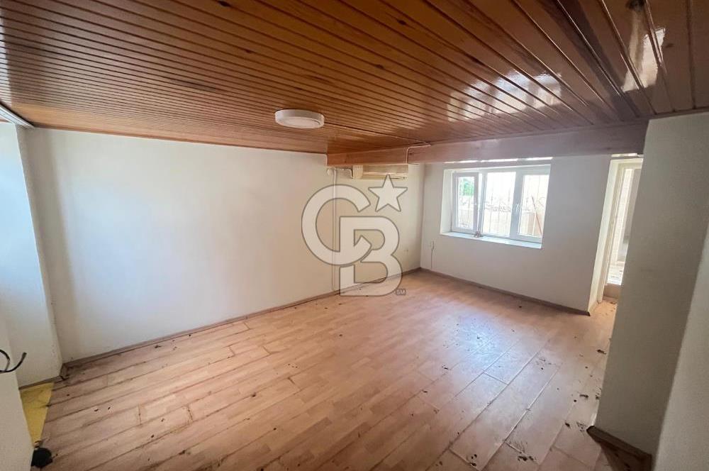 Ayvalık'ta Deniz ve Şehir Manzaralı 4+1 Müstakil Bahçeli Yaşam.