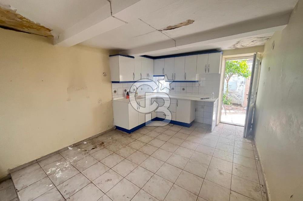 Ayvalık'ta Deniz ve Şehir Manzaralı 4+1 Müstakil Bahçeli Yaşam.