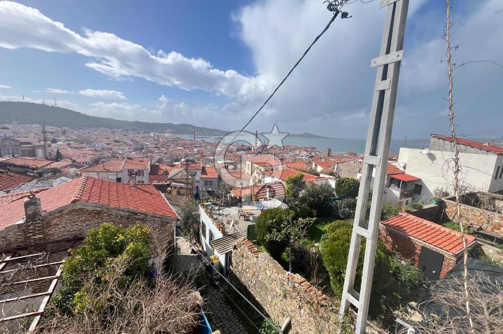 Ayvalık'ta Deniz ve Şehir Manzaralı 4+1 Müstakil Bahçeli Yaşam.