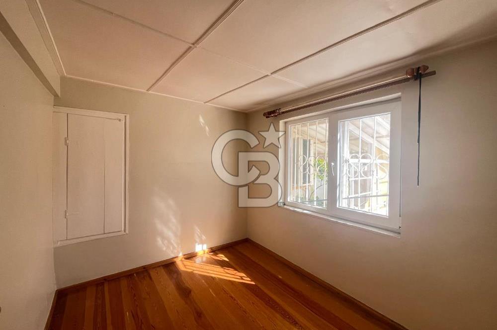 Ayvalık'ta Deniz ve Şehir Manzaralı 4+1 Müstakil Bahçeli Yaşam.