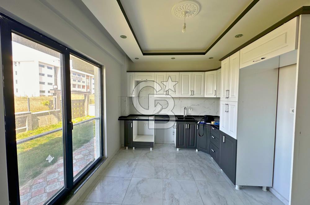 Çanakkale Lapseki'de Boğaz Manzaralı Tam Müstakil Sıfır Villa