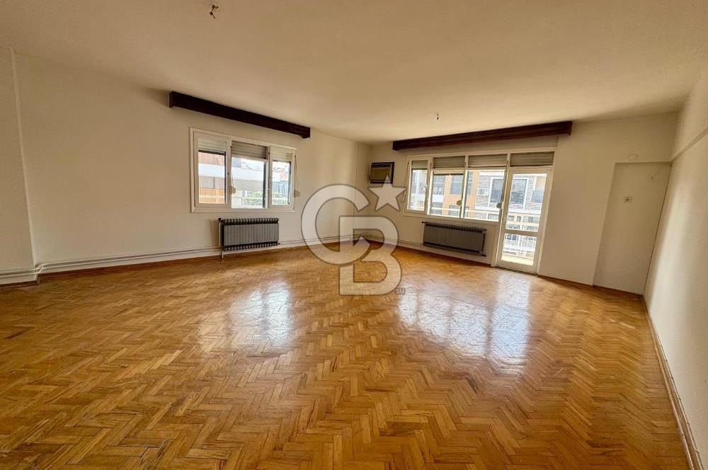 Karşıyaka Bostanlı Merkez'de D.Gazlı Kiralık 3+1 Daire