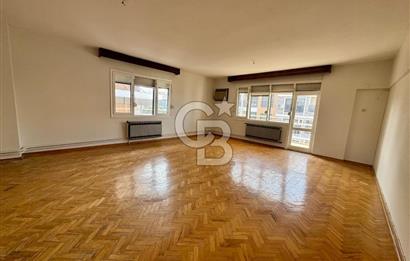 Karşıyaka Bostanlı Merkez'de D.Gazlı Kiralık 3+1 Daire