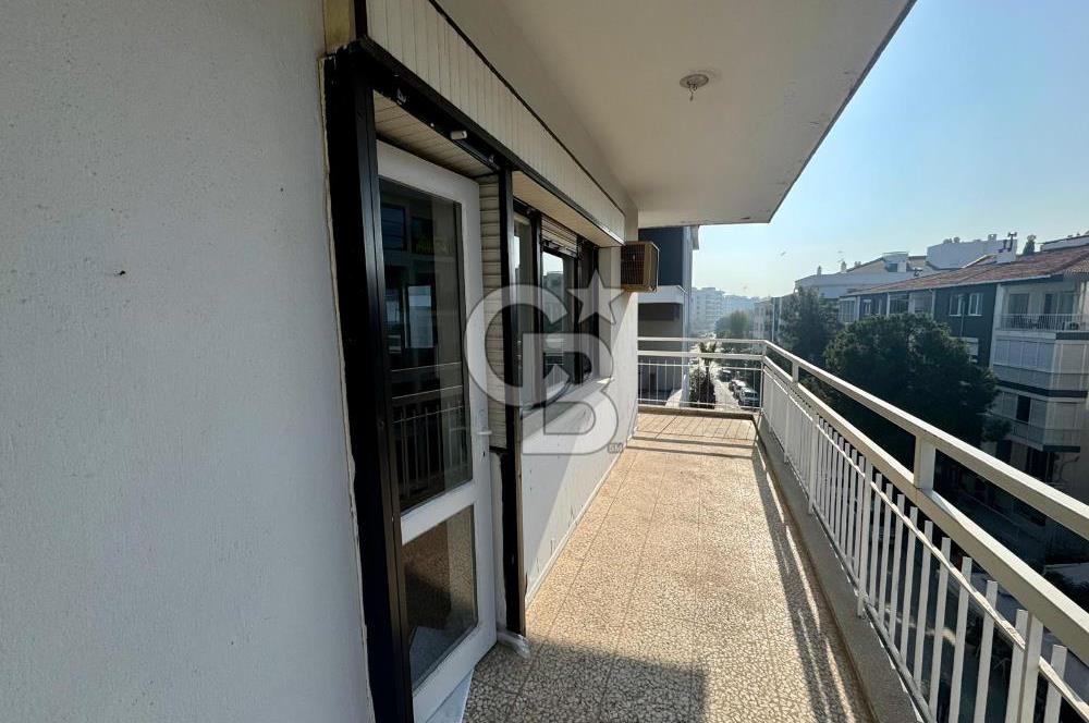 Karşıyaka Bostanlı Merkez'de D.Gazlı Kiralık 3+1 Daire