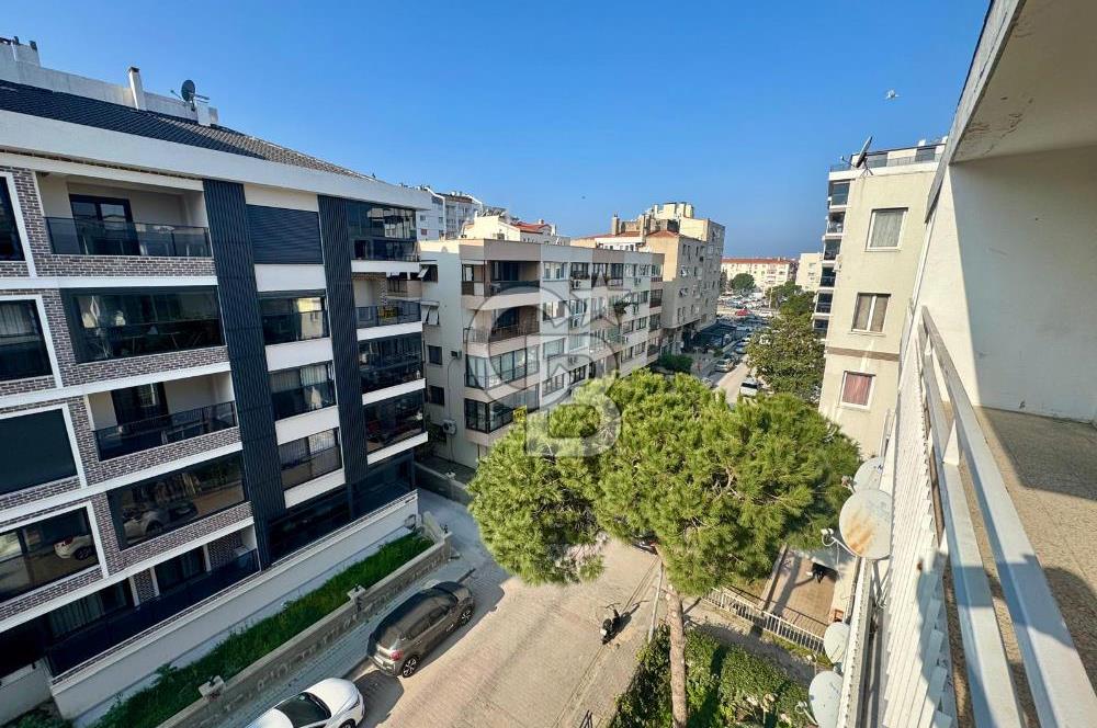 Karşıyaka Bostanlı Merkez'de D.Gazlı Kiralık 3+1 Daire