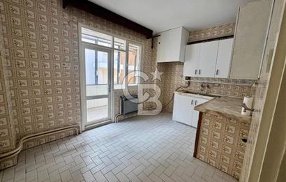 Karşıyaka Bostanlı Merkez'de D.Gazlı Kiralık 3+1 Daire