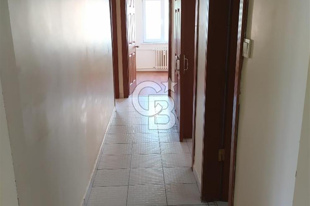 Acıbademde Güvenlikli Site İçerisinde Açık Otoparklı Kiralık 3+1
