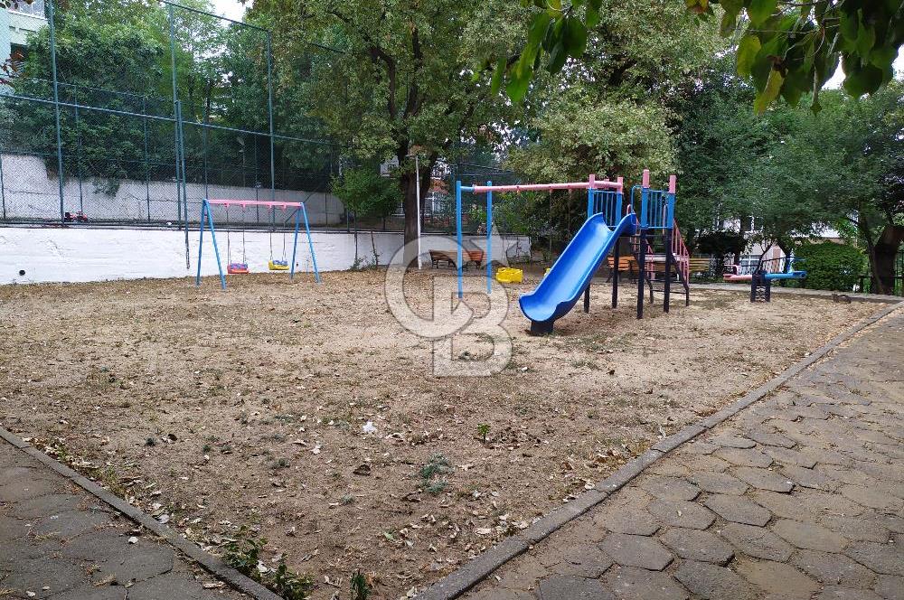 Acıbademde Güvenlikli Site İçerisinde Açık Otoparklı Kiralık 3+1