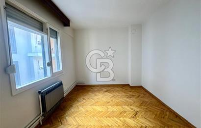 Karşıyaka Bostanlı Merkez'de D.Gazlı Kiralık 3+1 Daire