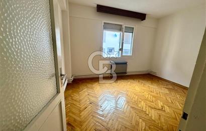 Karşıyaka Bostanlı Merkez'de D.Gazlı Kiralık 3+1 Daire