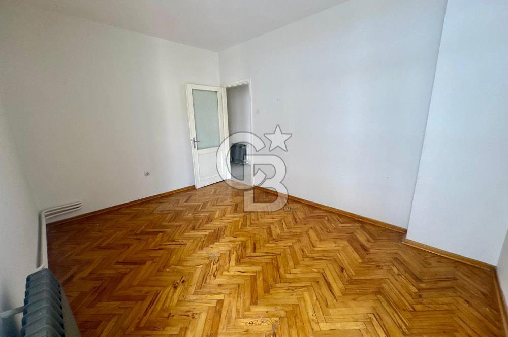 Karşıyaka Bostanlı Merkez'de D.Gazlı Kiralık 3+1 Daire