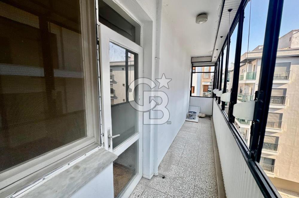 Karşıyaka Bostanlı Merkez'de D.Gazlı Kiralık 3+1 Daire