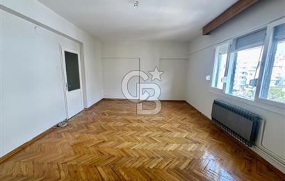 Karşıyaka Bostanlı Merkez'de D.Gazlı Kiralık 3+1 Daire