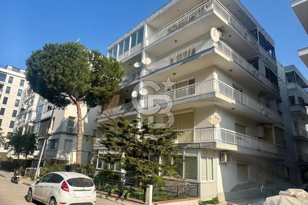 Karşıyaka Bostanlı Merkez'de D.Gazlı Kiralık 3+1 Daire