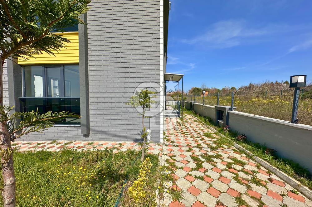 Çanakkale Lapseki'de Boğaz Manzaralı Tam Müstakil Sıfır Villa