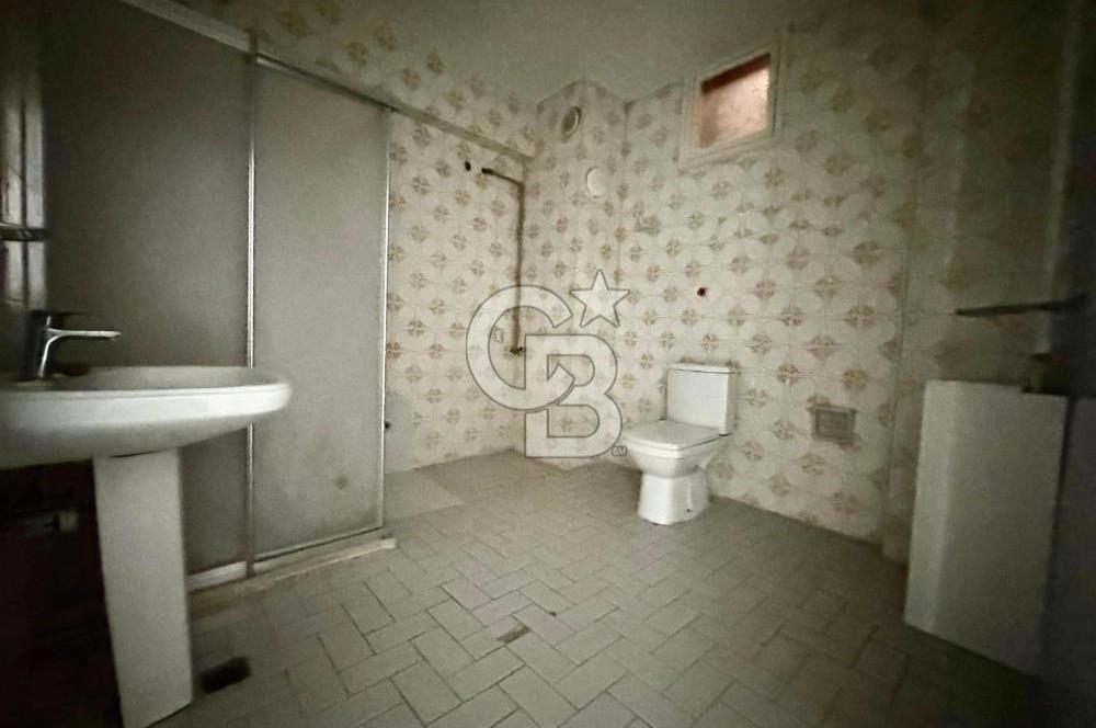 Karşıyaka Bostanlı Merkez'de D.Gazlı Kiralık 3+1 Daire