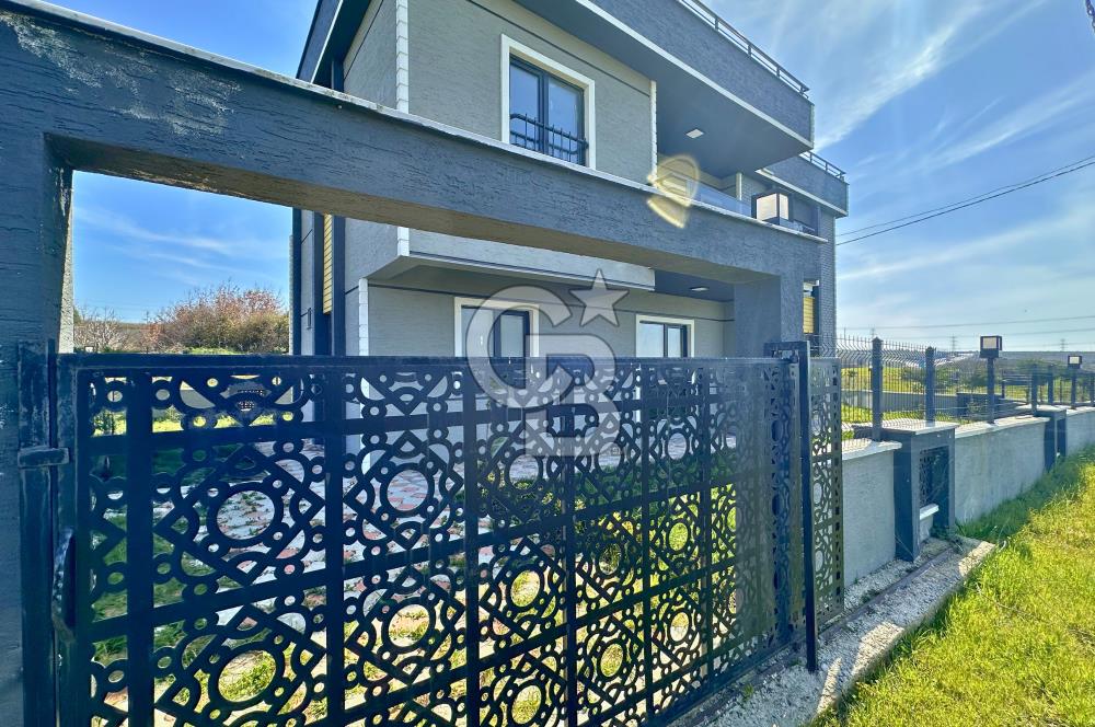 Çanakkale Lapseki'de Boğaz Manzaralı Tam Müstakil Sıfır Villa