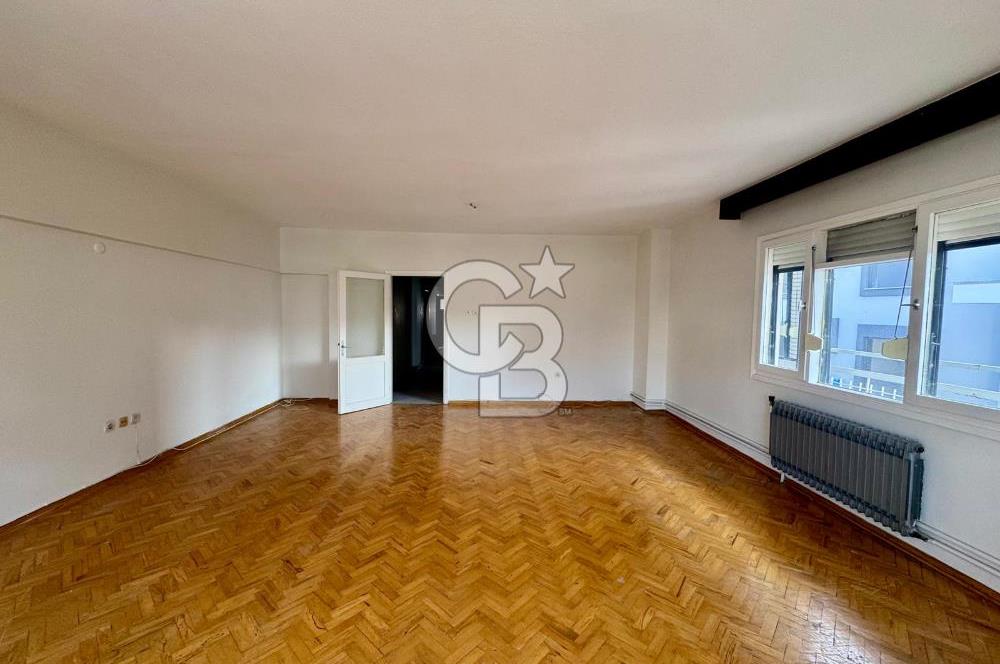 Karşıyaka Bostanlı Merkez'de D.Gazlı Kiralık 3+1 Daire