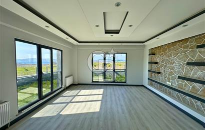 Çanakkale Lapseki'de Boğaz Manzaralı Tam Müstakil Sıfır Villa