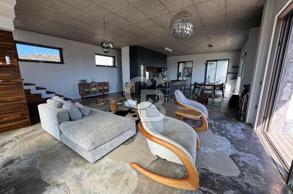 Datça Kızlan'da Satılık Özel Tasarım Havuzlu Taş Mimarili Villa