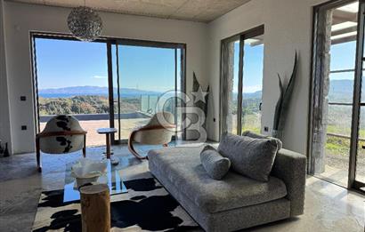 Datça Kızlan'da Satılık Özel Tasarım Havuzlu Taş Mimarili Villa