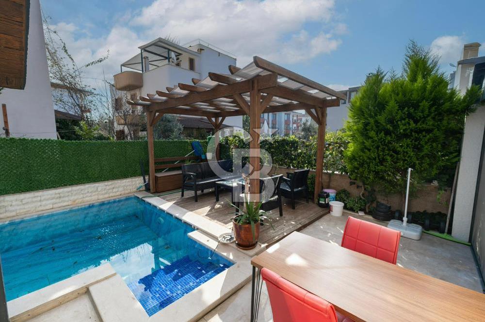 GÜZELBAHÇE/YALI MAH. 5+2 HAVUZLU DENİZE 50 METRE SATILIK VİLLA