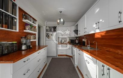 GÜZELBAHÇE/YALI MAH. 5+2 HAVUZLU DENİZE 50 METRE SATILIK VİLLA