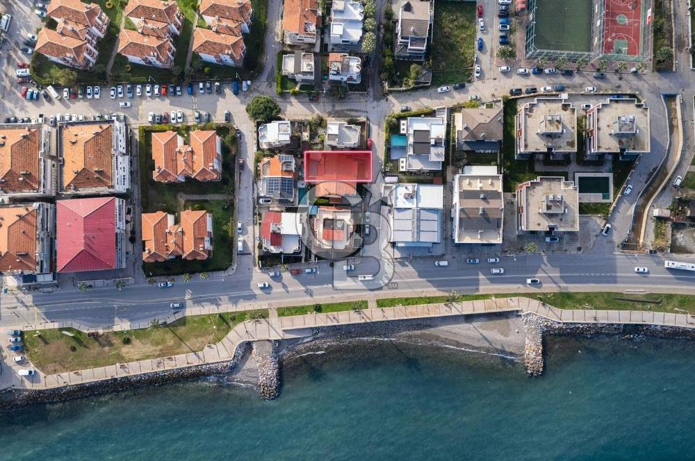 GÜZELBAHÇE/YALI MAH. 5+2 HAVUZLU DENİZE 50 METRE SATILIK VİLLA