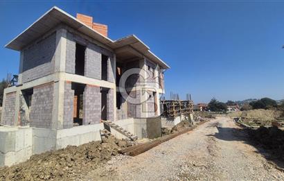 KEMALPAŞA ÇİNİLİKÖY'DE TEMELDEN SATILIK MÜSTAKİL HAVUZLU 6+2 TRİPLEKS VİLLA