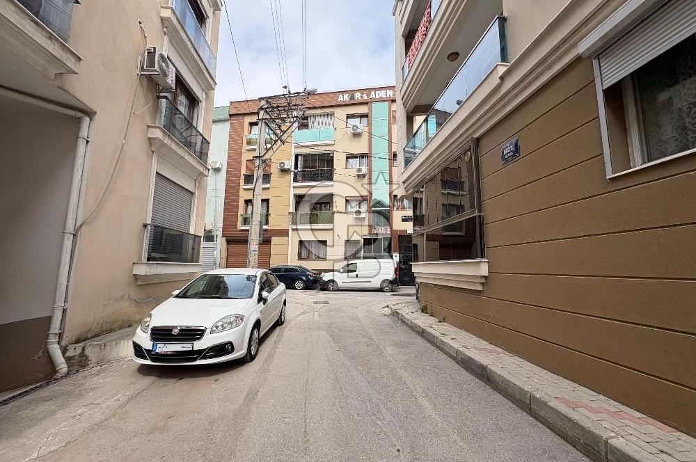 ÇİĞLİ YENİMAHALLEDE SATILIK 2+1