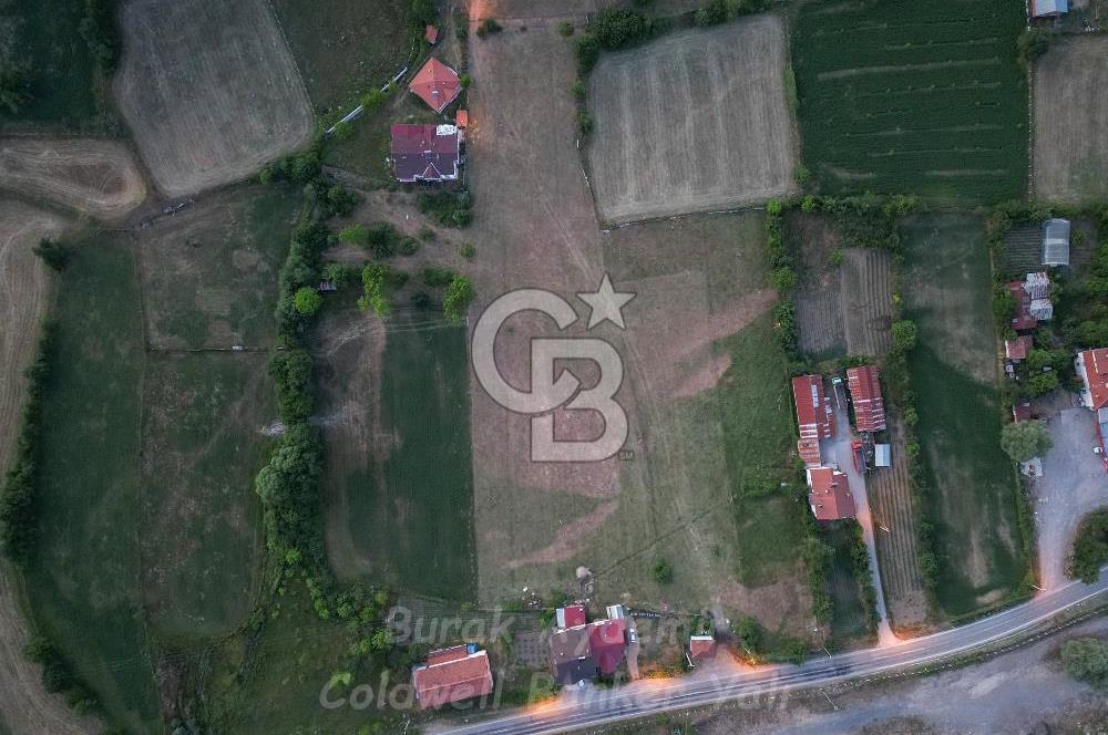 Bolu, Mengen Pazarköy Girişinde 11.276 m2 Satılık Yolu Olan Tarla