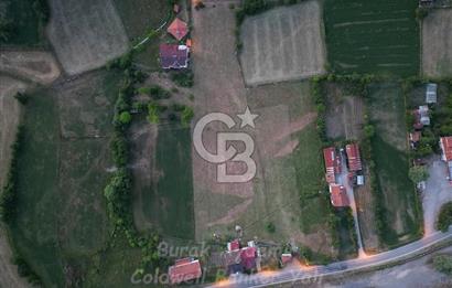 Bolu, Mengen Pazarköy Girişinde 11.276 m2 Satılık Yolu Olan Tarla