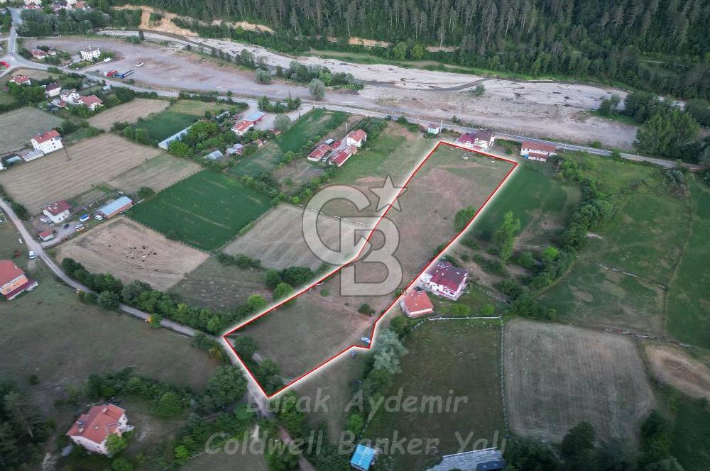 Bolu, Mengen Pazarköy Girişinde 11.276 m2 Satılık Yolu Olan Tarla