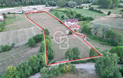 Bolu, Mengen Pazarköy Girişinde 11.276 m2 Satılık Yolu Olan Tarla