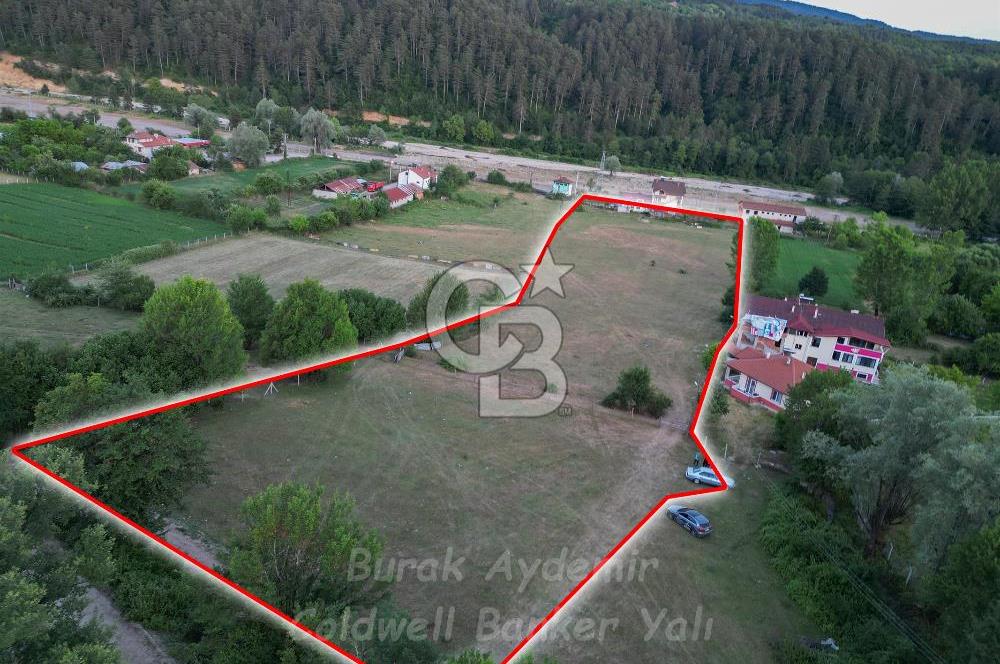 Bolu, Mengen Pazarköy Girişinde 11.276 m2 Satılık Yolu Olan Tarla