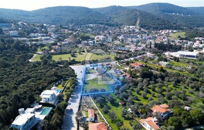 Çeşmealtı Denizli Mahallesinde Yola Çift Cephe Satılık Tarla