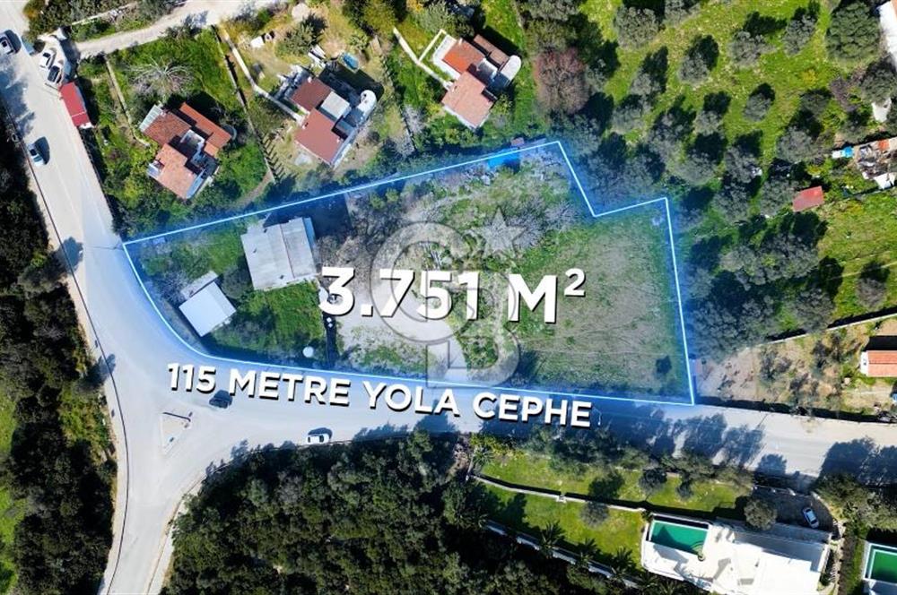 Çeşmealtı Denizli Mahallesinde Yola Çift Cephe Satılık Tarla