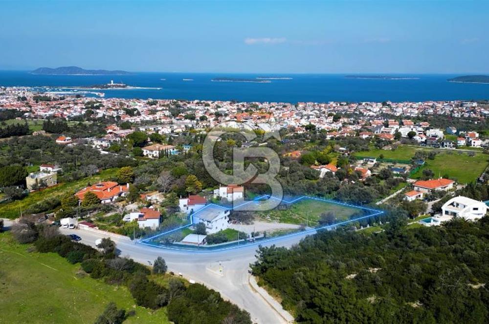 Çeşmealtı Denizli Mahallesinde Yola Çift Cephe Satılık Tarla