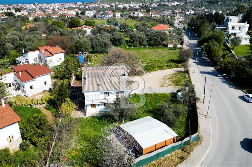 Çeşmealtı Denizli Mahallesinde Yola Çift Cephe Satılık Tarla