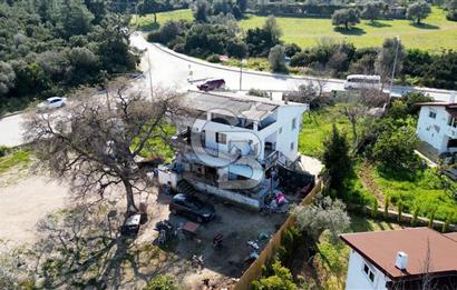 Çeşmealtı Denizli Mahallesinde Yola Çift Cephe Satılık Tarla