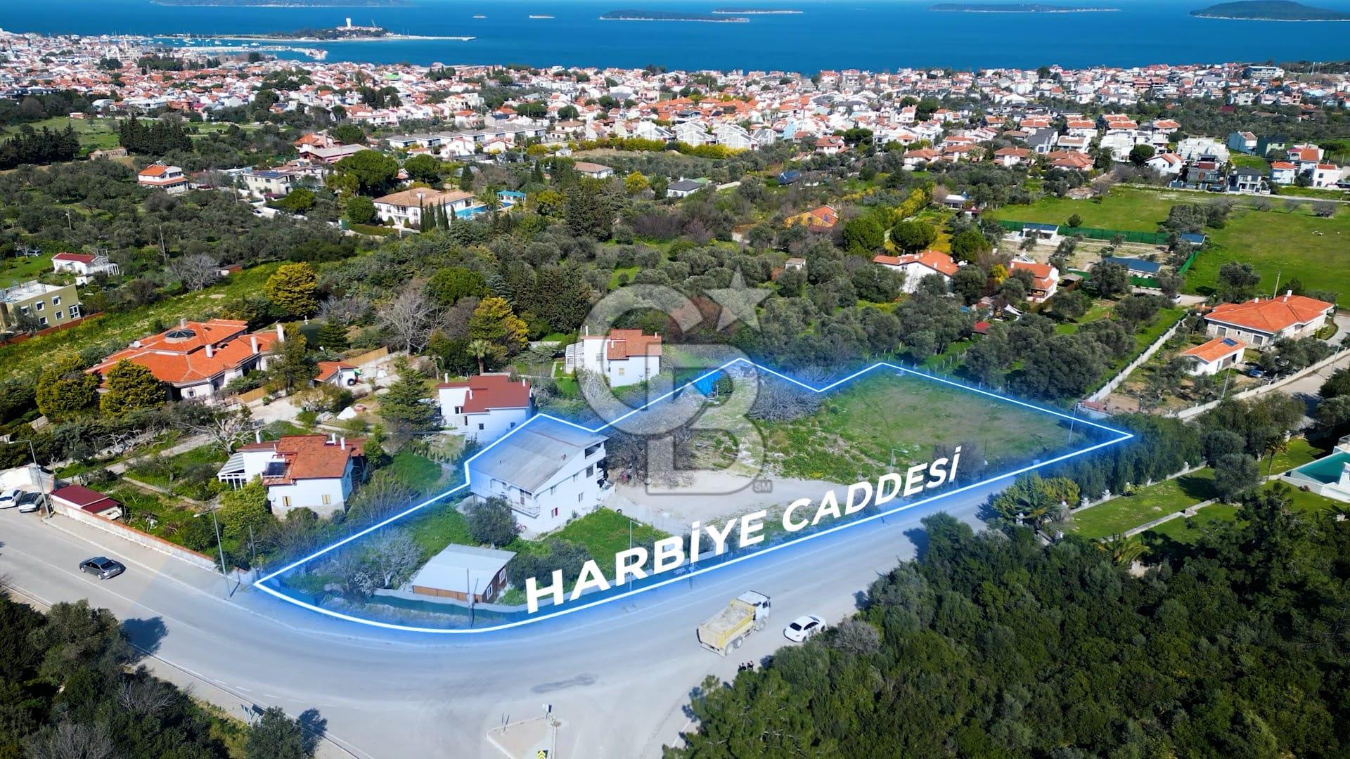 Çeşmealtı Denizli Mahallesinde Yola Çift Cephe Satılık Tarla