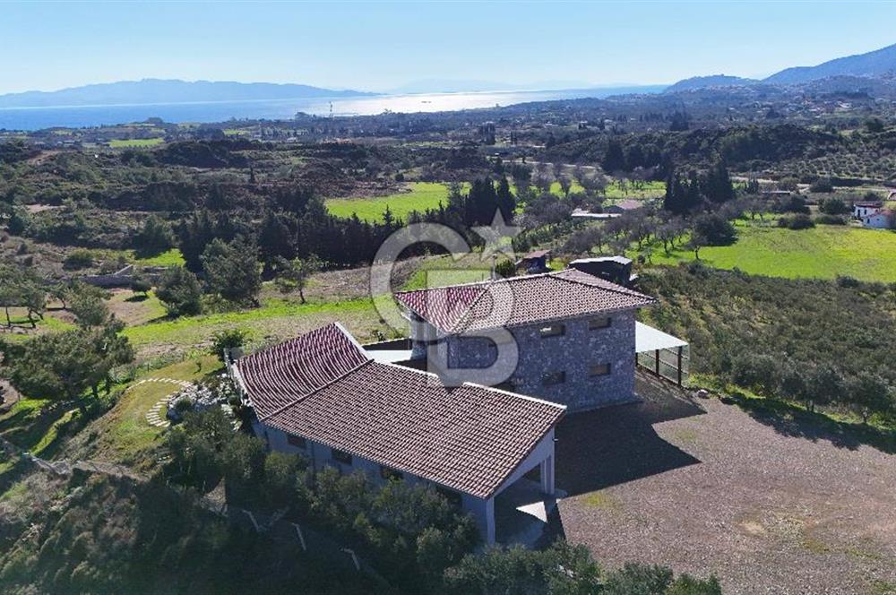 Datça Kızlan'da Satılık Özel Tasarım Havuzlu Taş Mimarili Villa